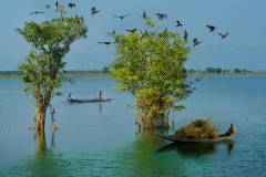 Boats-Mohammad-Nasir-Uddin-Lives-on-the-Boat-Bangladesh- Boats-Mohammad-Nasir-Uddin-Lives-on-the-Boat-Bangladesh-
