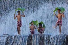 COLOR_HUSSAIN-SANAD_Kids-waterfall-6 COLOR_HUSSAIN-SANAD_Kids-waterfall-6